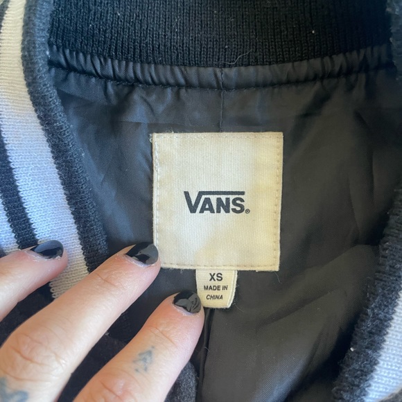 Vans off the wall varsity jacket - Picture 2 of 4